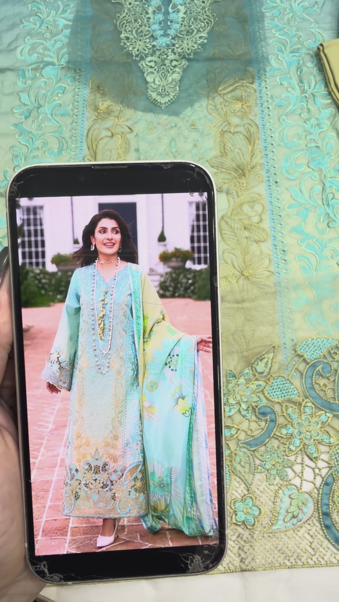 Mushq A Moi Chikan Embroidered Lawn Unstitched 3Pc Suit - Whispering Winds